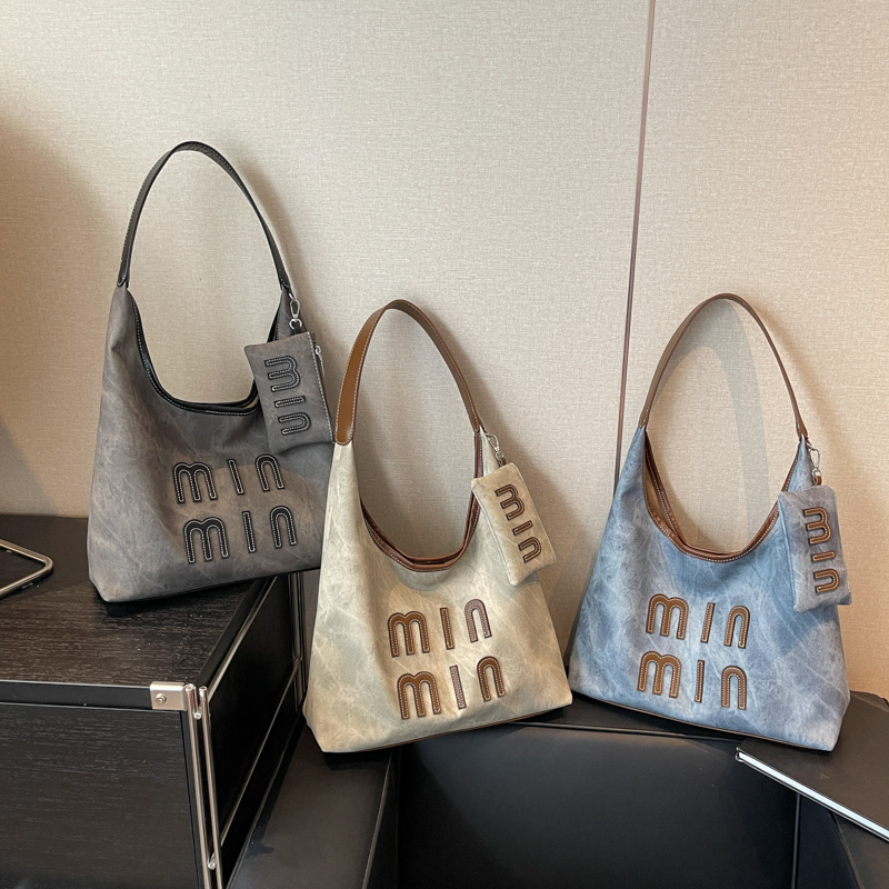 Women's Commuter Tote Bag