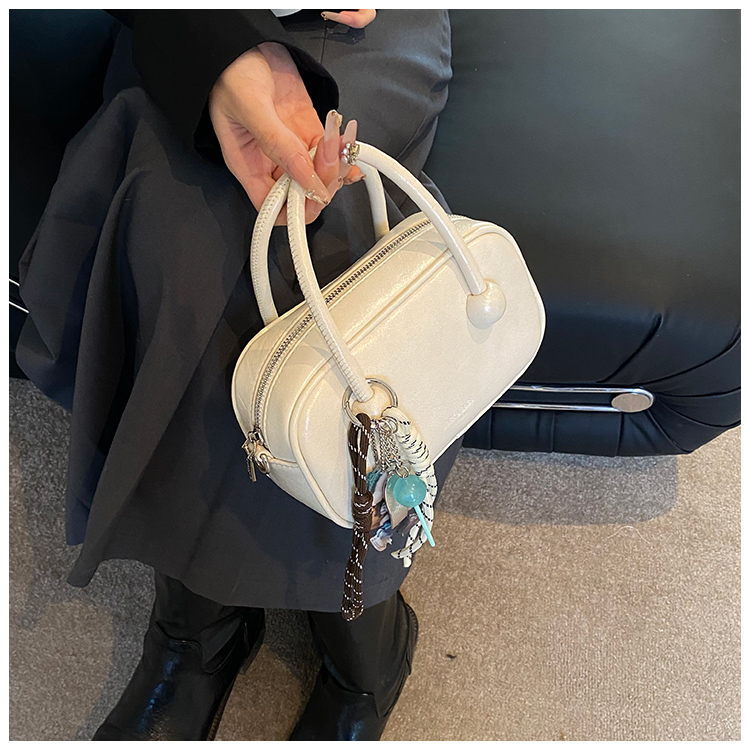 Four-Color PU Commuter Shoulder & Crossbody Bag