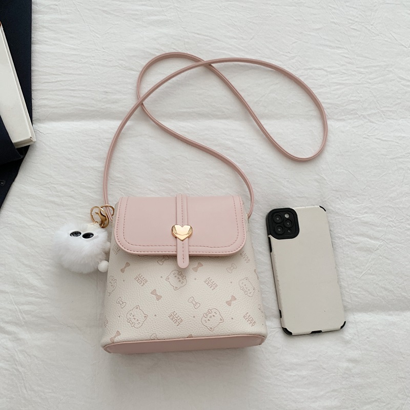 Women's Shoulder Bag / Crossbody Bag for Travel and Commuting