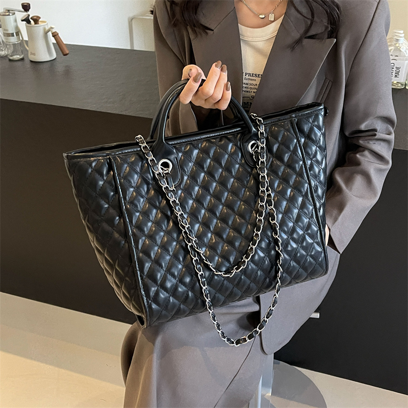 Women's PU Tote Bag – Suitable for Travel, Commuting, and Shoulder or Crossbody Wear