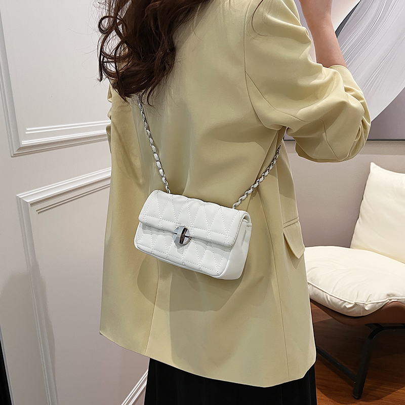 PU Single-Shoulder Chain Bag (Available in 4 Colors)