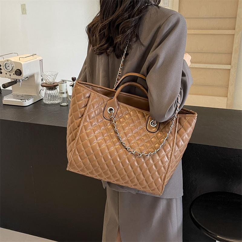 Women's PU Tote Bag – Suitable for Travel, Commuting, and Shoulder or Crossbody Wear
